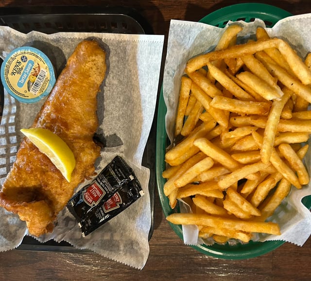 Fish & CHIPS (No Slaw).
