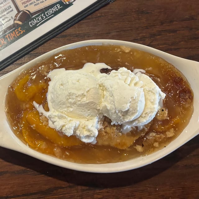 Peach Cobbler à la mode.